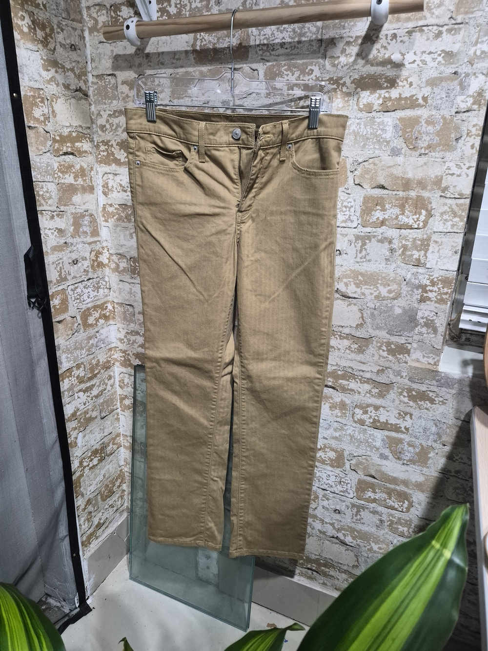 Levi's Women's Mid-Rise Straight Leg Khaki Pants with lines